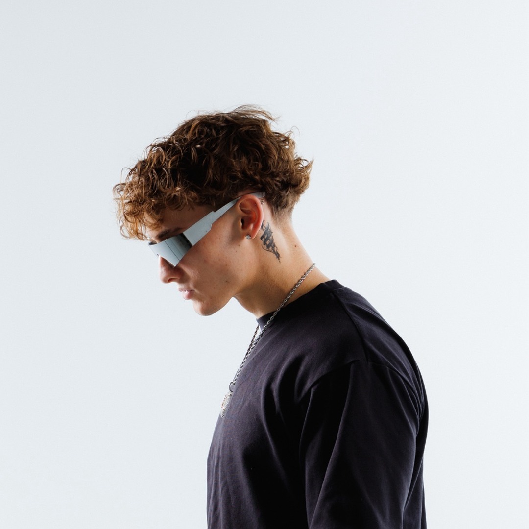 JXL — official artist portrait