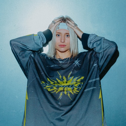 Novah — official artist portrait